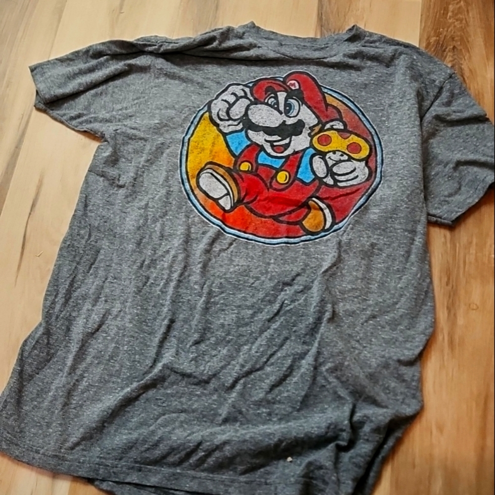 Graphic tee